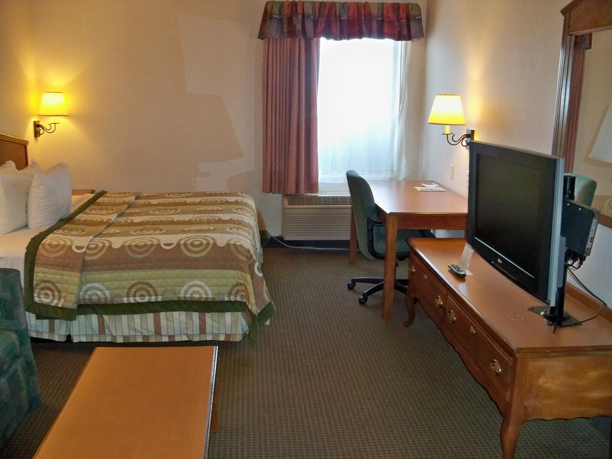 Days Inn & Suites By Wyndham Denver International Airport - thumb 12