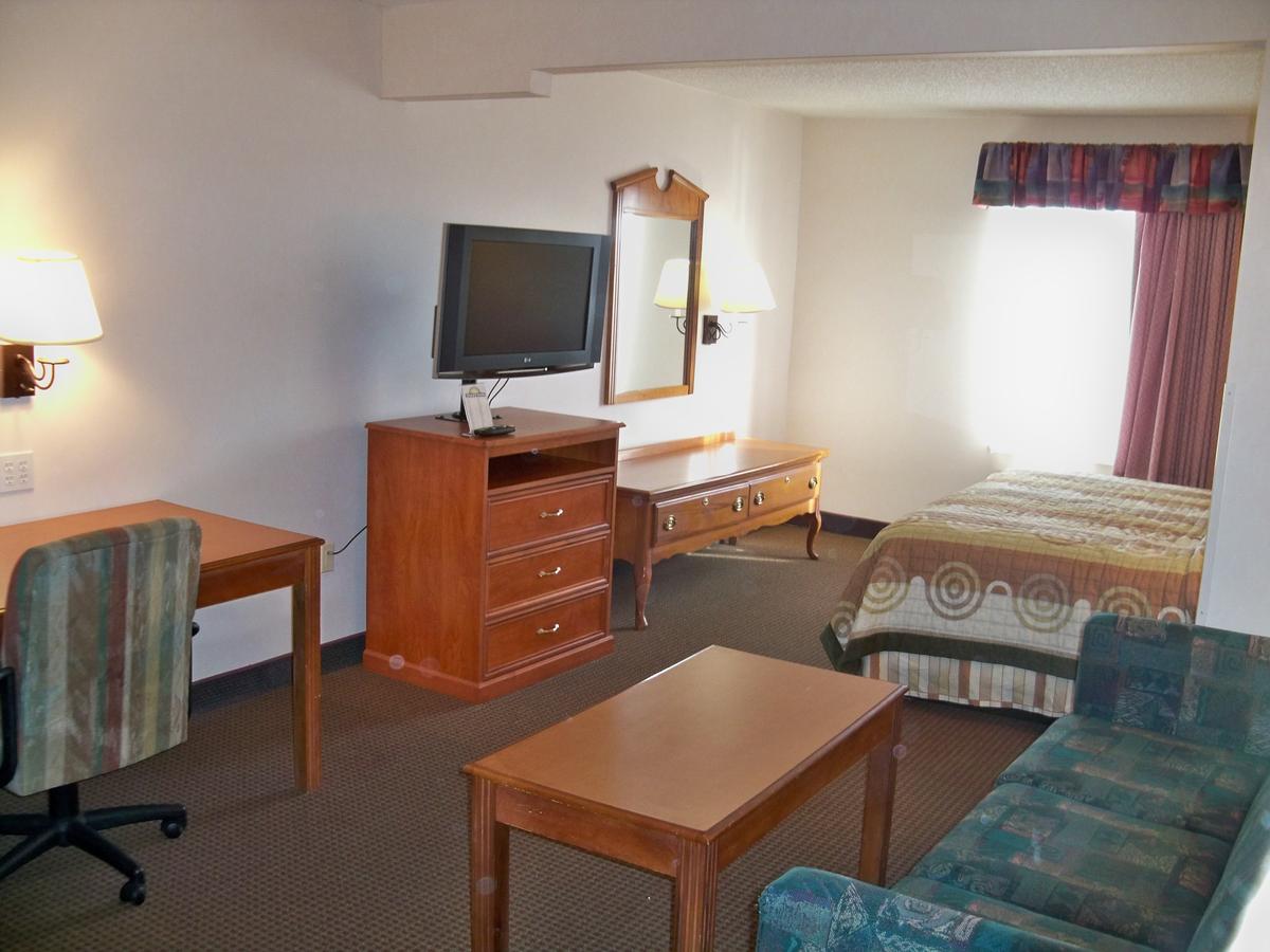 Days Inn & Suites By Wyndham Denver International Airport - thumb 16