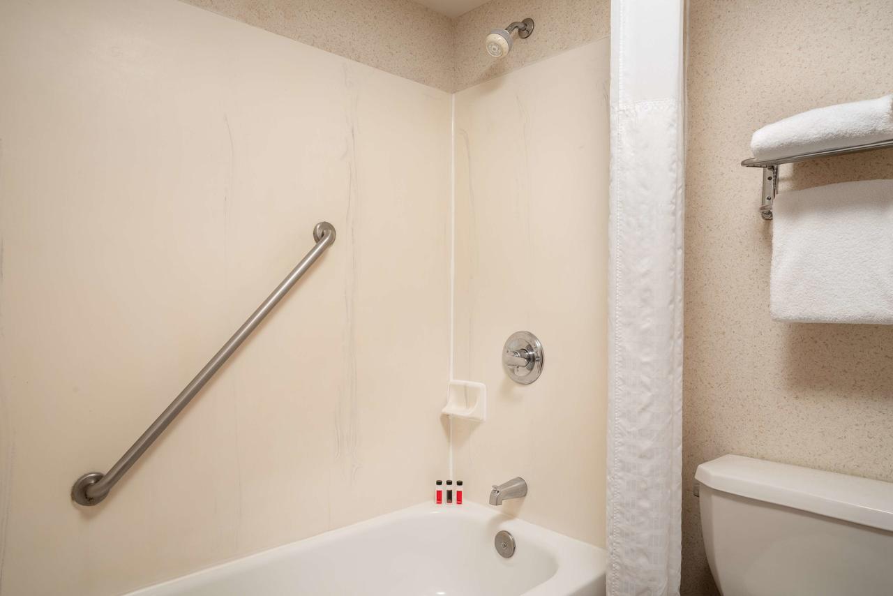 Days Inn & Suites By Wyndham Denver International Airport - thumb 20