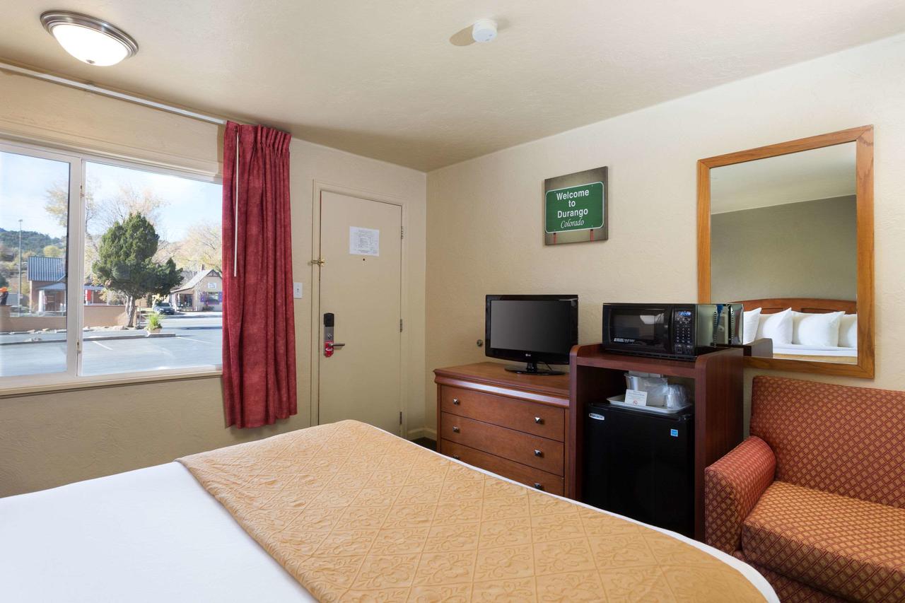 Econo Lodge Inn & Suites Durango - thumb 22