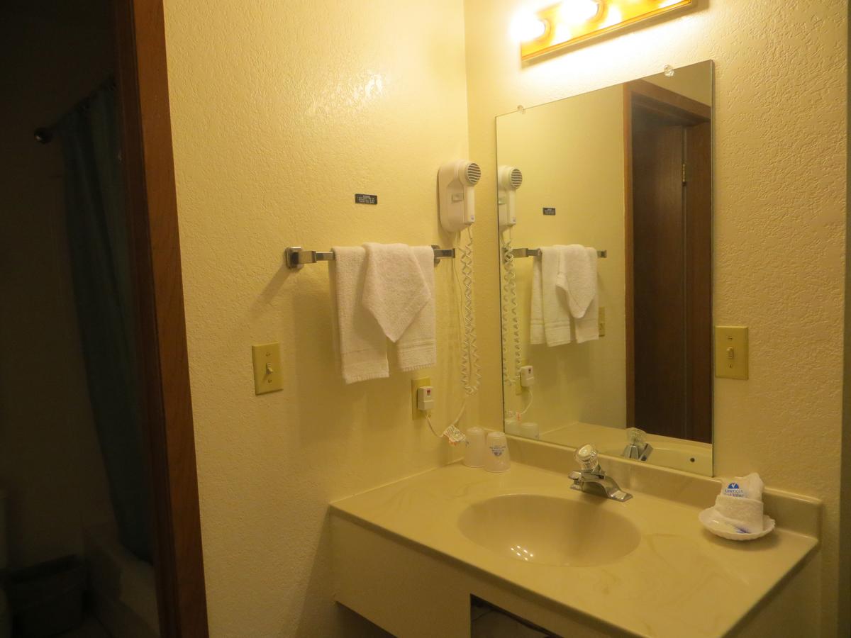 Americas Best Value Inn - Bighorn Lodge - thumb 16