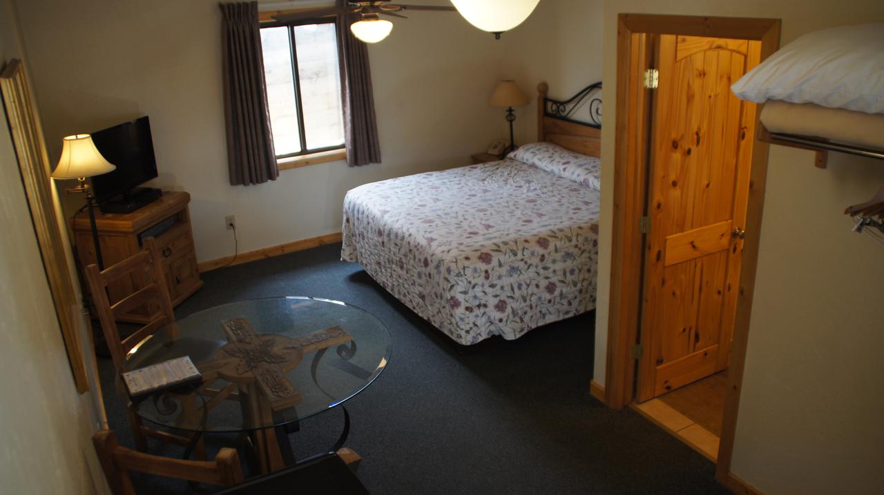 Canyon Motel - thumb 9