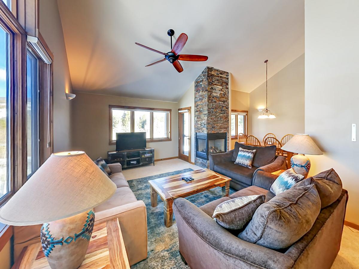 470 Kings Crossing Townhouse Unit 5 - thumb 3