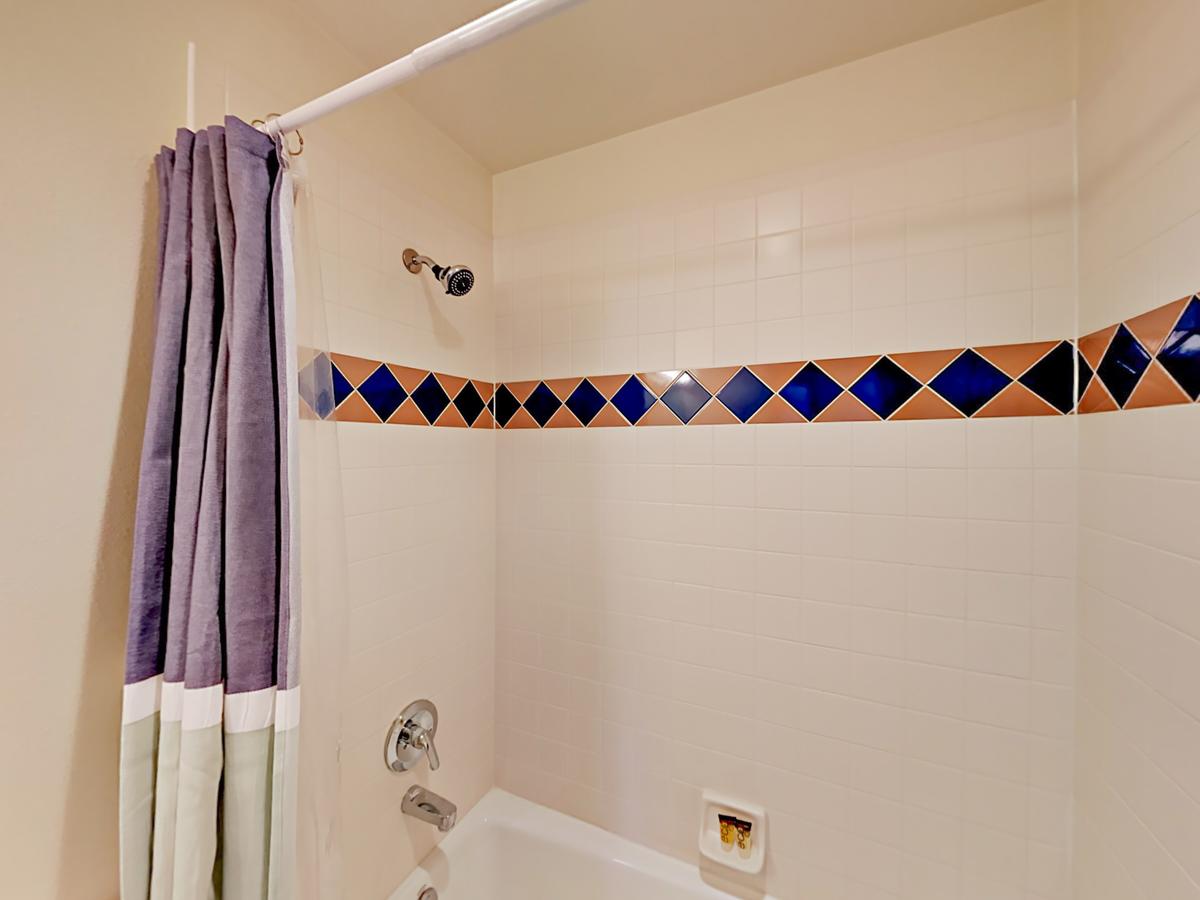 470 Kings Crossing Townhouse Unit 5 - thumb 4