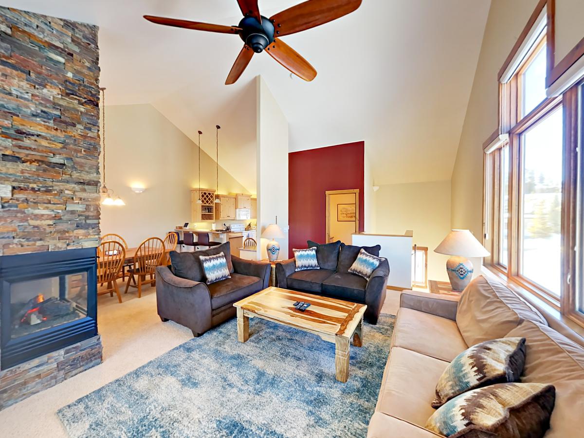 470 Kings Crossing Townhouse Unit 5 - thumb 0