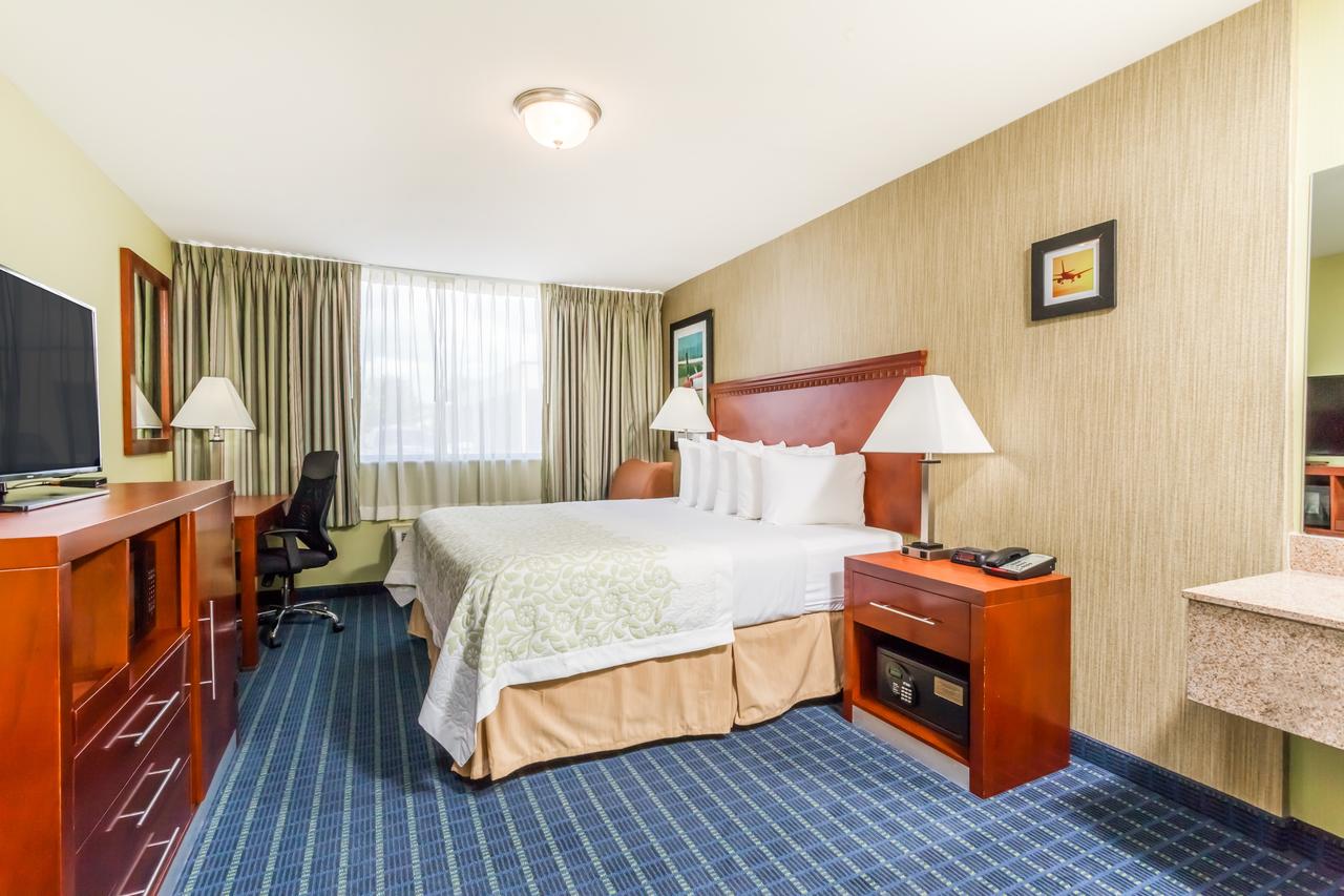 Days Inn By Wyndham Windsor Locks / Bradley Intl Airport - thumb 4