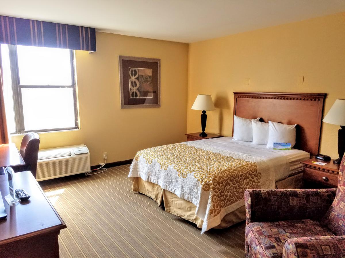 Days Inn By Wyndham Windsor Locks / Bradley Intl Airport - thumb 21