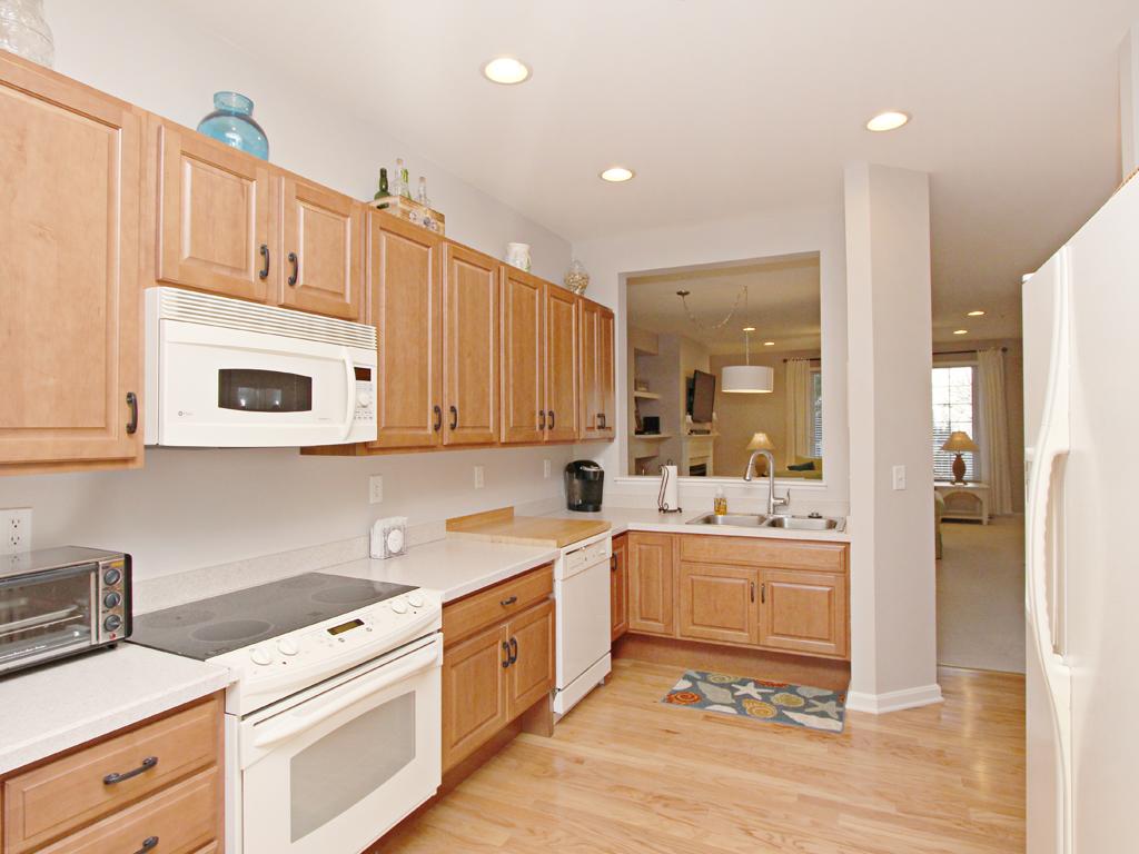 124G October Glory Avenue Condo - thumb 19