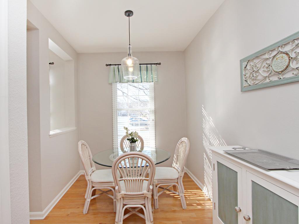 124G October Glory Avenue Condo - thumb 7