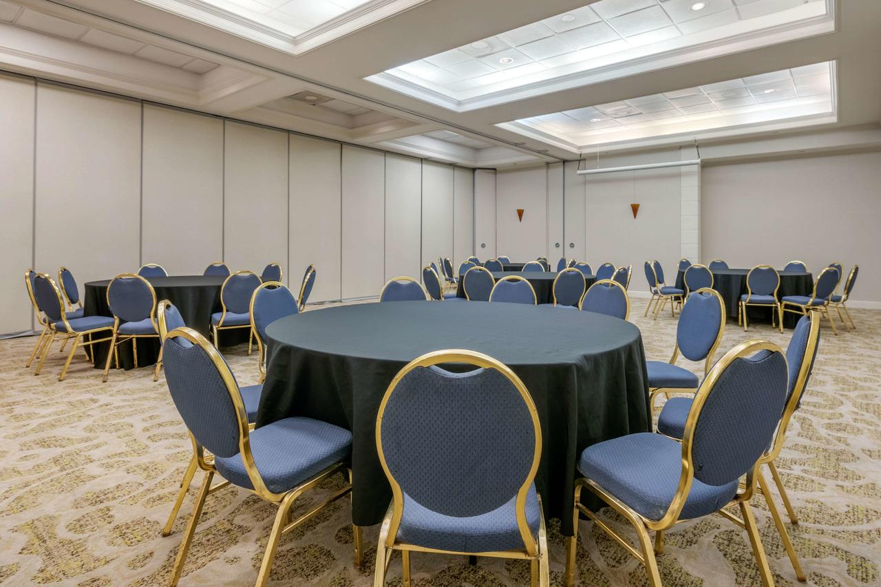 Best Western Plus Palm Beach Gardens Hotel & Suites And Conference Ct - thumb 15