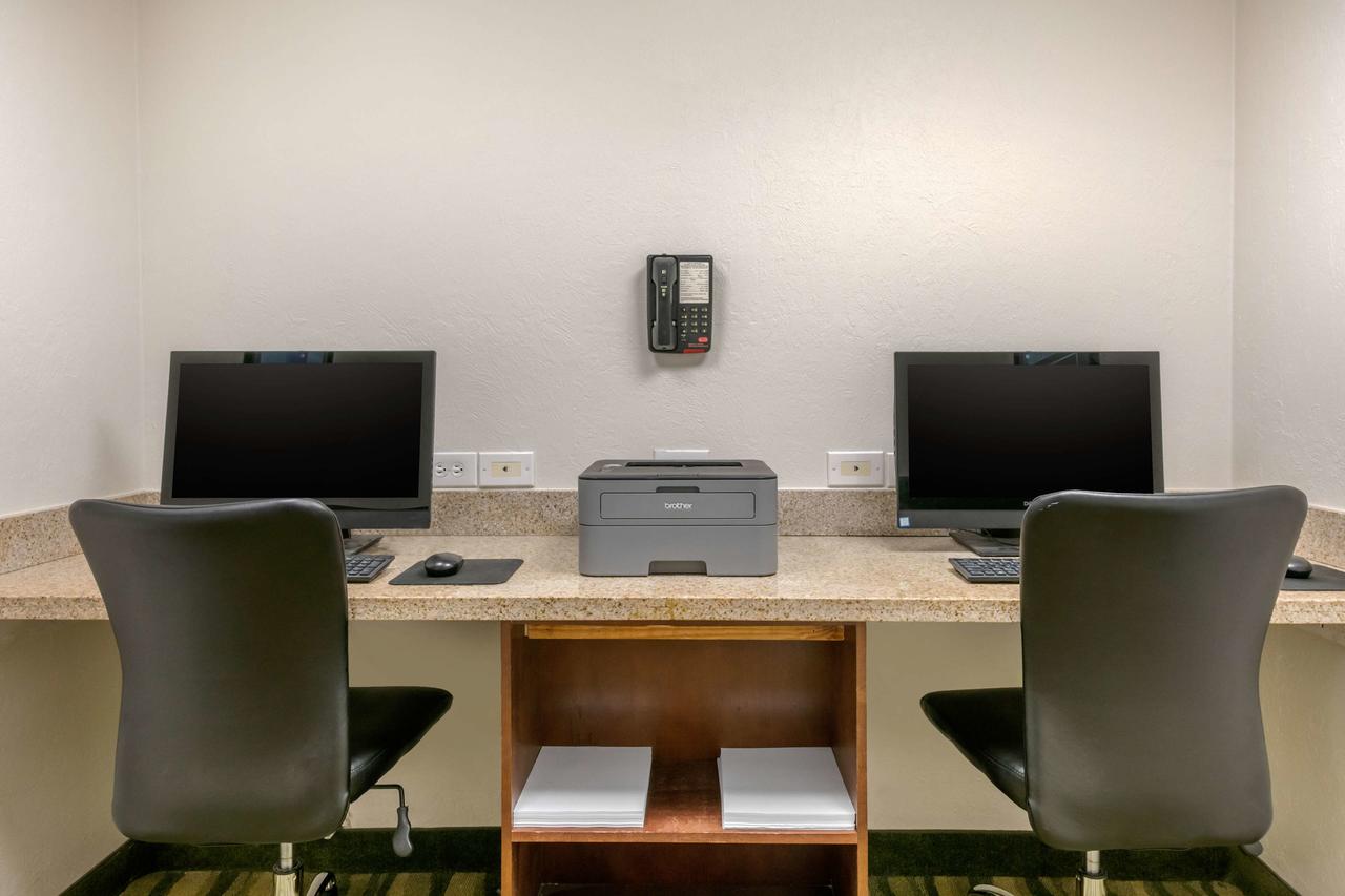 Best Western Plus Palm Beach Gardens Hotel & Suites And Conference Ct - thumb 23