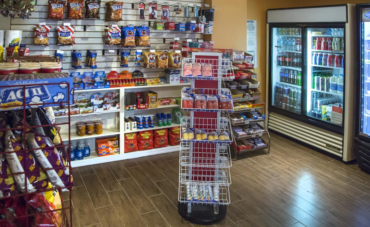 Sailport Waterfront Suites - thumb 12