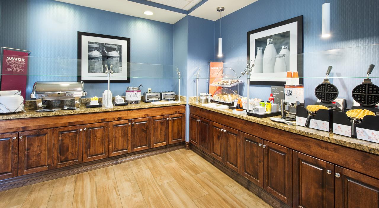 Hampton Inn & Suites Pensacola I-10 N At University Town Plaza - thumb 17