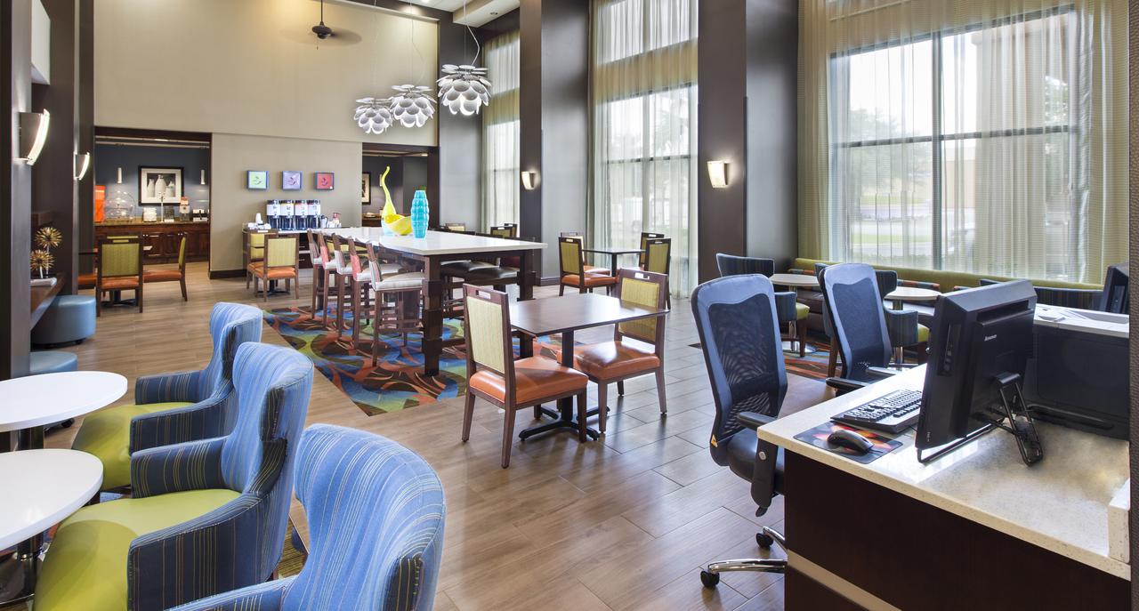 Hampton Inn & Suites Pensacola I-10 N At University Town Plaza - thumb 15