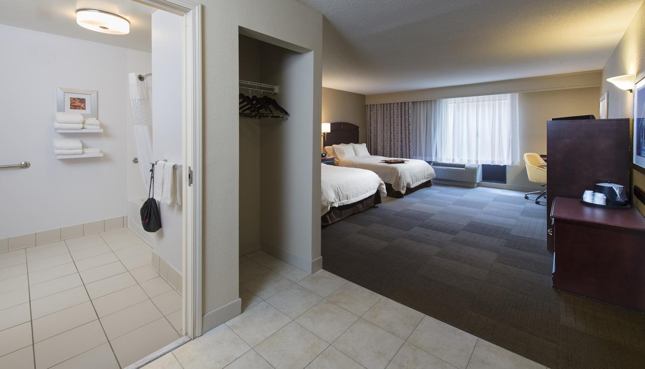 Hampton Inn & Suites Pensacola I-10 N At University Town Plaza - thumb 5