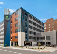 Holiday Inn Express  Suites Downtown - Accommodation Alabama