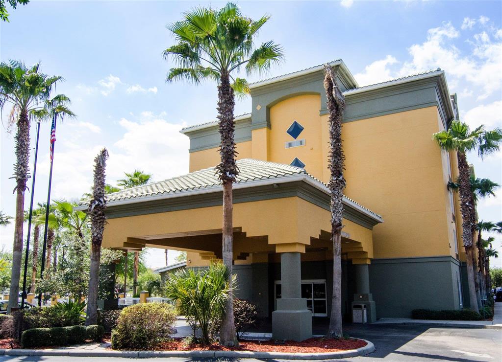 Galleria Palms Hotel - thumb 0