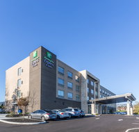 Holiday Inn Express  Stes Florence-Arpt - Accommodation Alabama