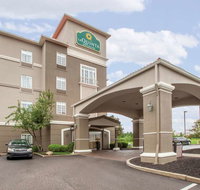 La Quinta Inn  Suites Cincinnati Arpt - Accommodation Alabama