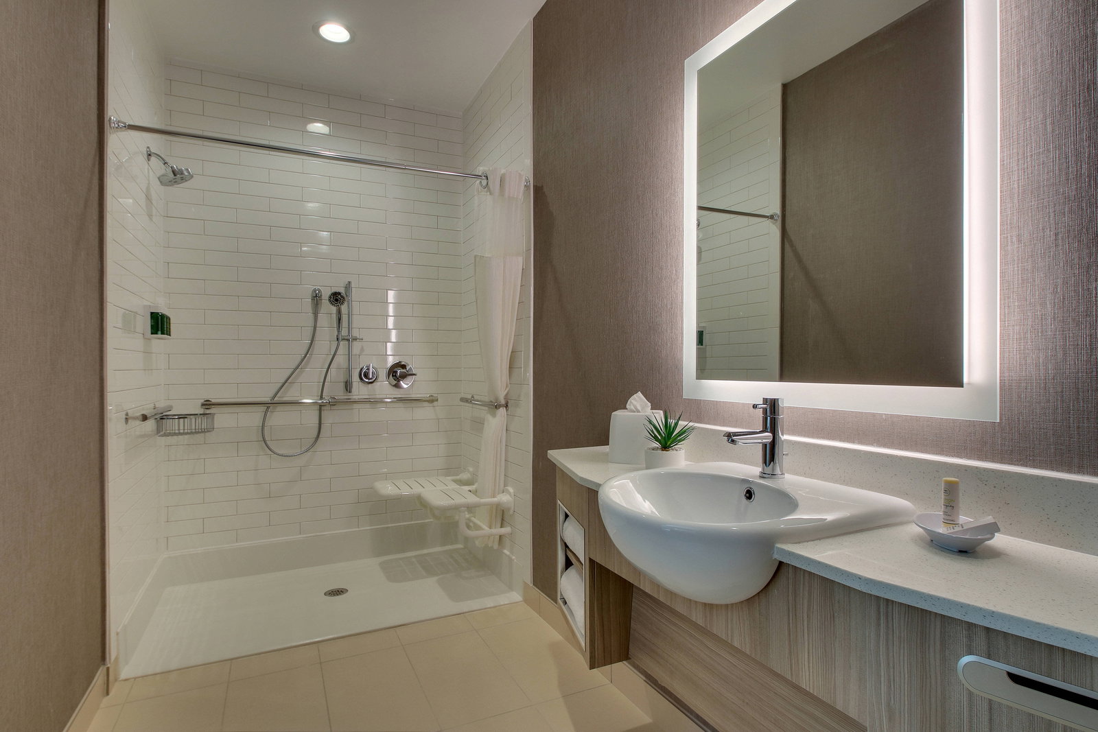 SpringHill Suites Gulfport I-10 - thumb 6