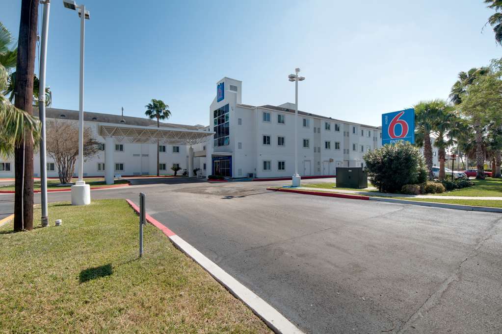 Motel 6 Brownsville - thumb 2