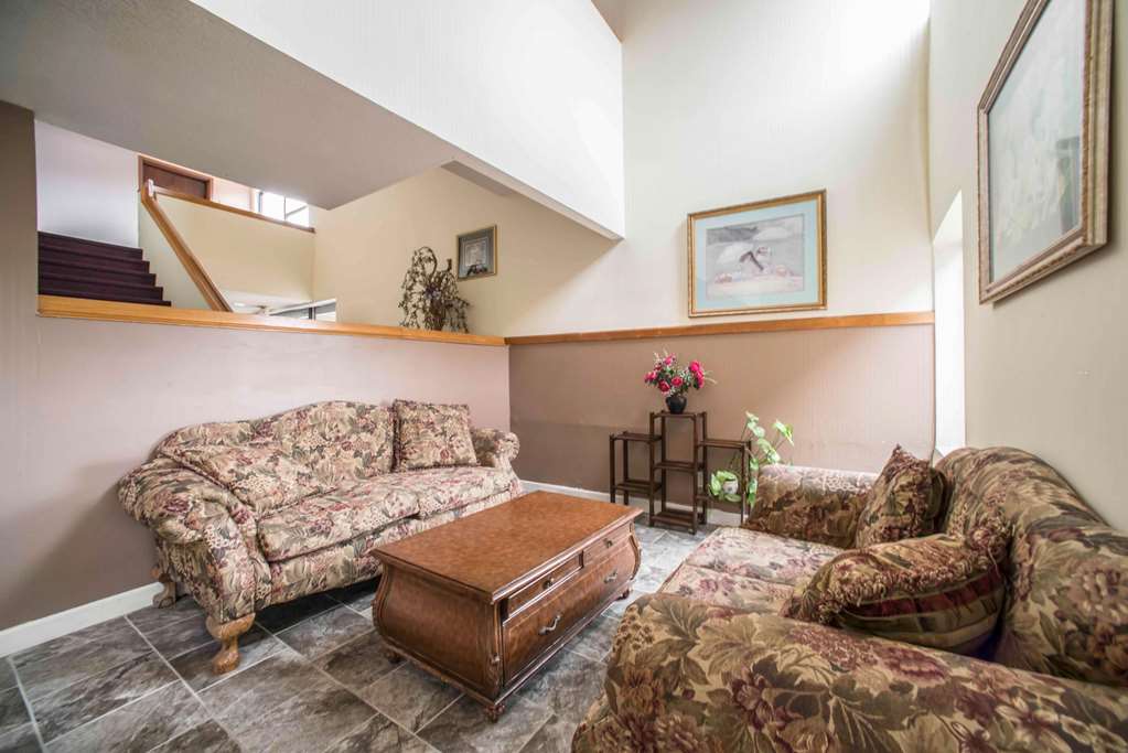 Econo Lodge - thumb 4