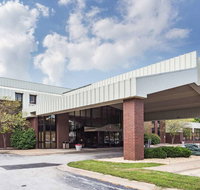 Ramada Bettendorf - Accommodation Alabama