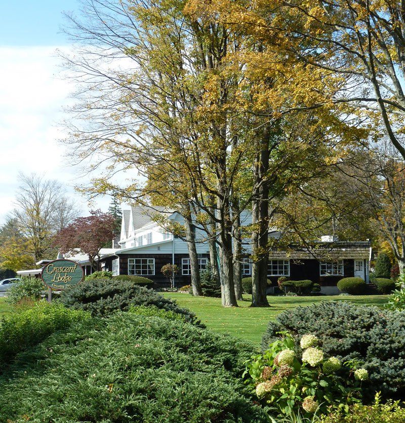 Crescent Lodge & Country Inn - thumb 0