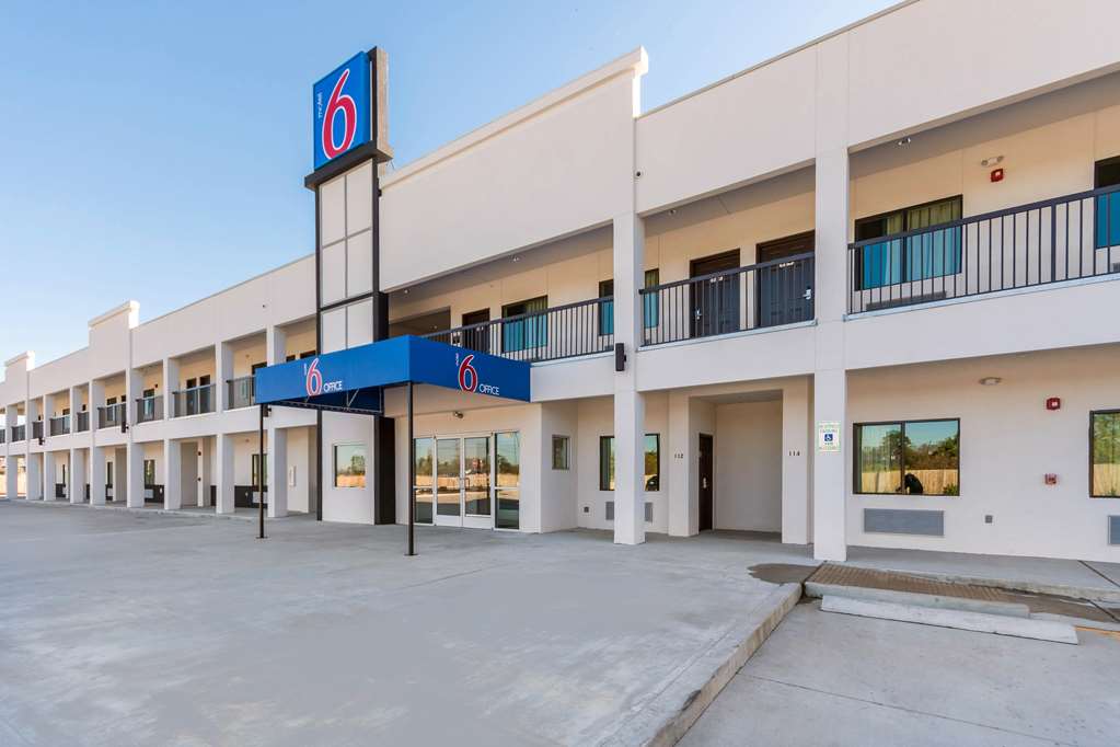 Motel 6 Channelview - thumb 3