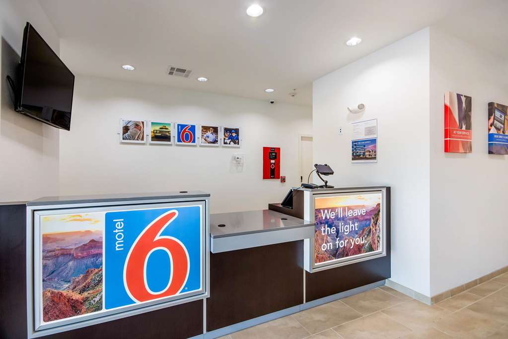 Motel 6 Channelview - thumb 6