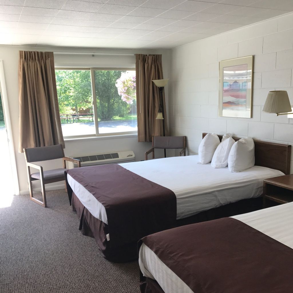 4 Winds Motel - thumb 1