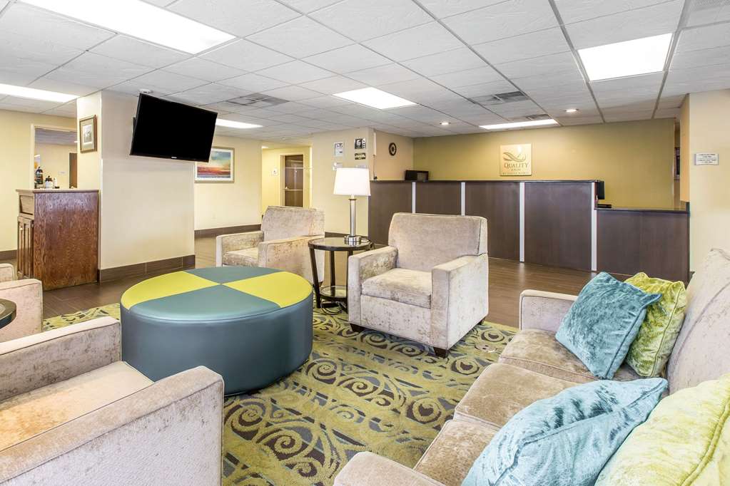 Quality Inn Fitzgerald - thumb 4