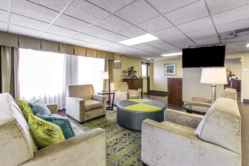 Quality Inn Fitzgerald - thumb 5