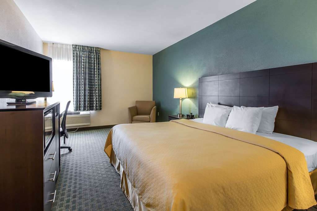 Quality Inn Fitzgerald - thumb 6