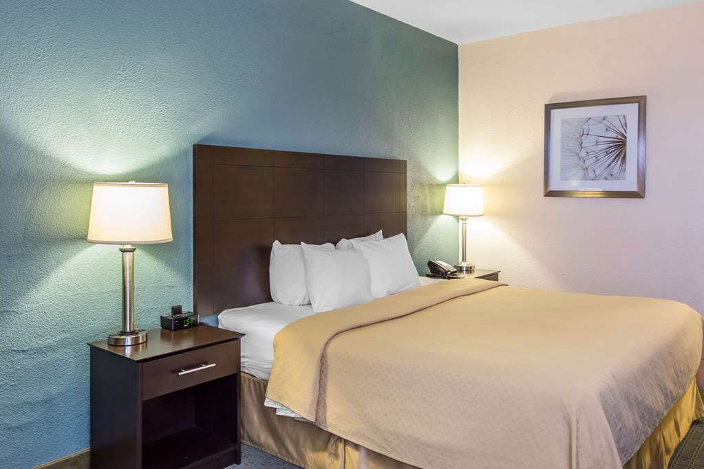 Quality Inn Fitzgerald - thumb 8