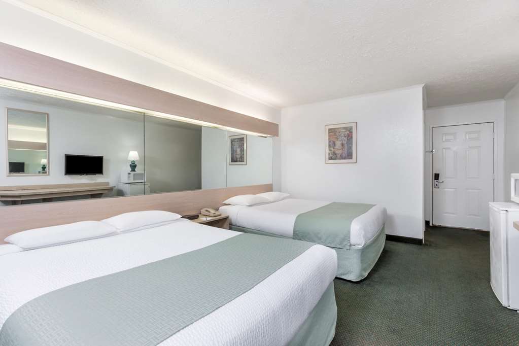 Microtel Inn & Suites By Wyndham Athens - thumb 9