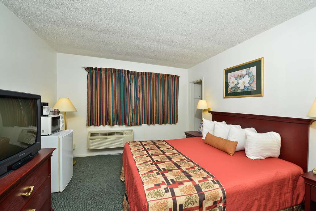 Americas Best Value Inn Chico - thumb 8
