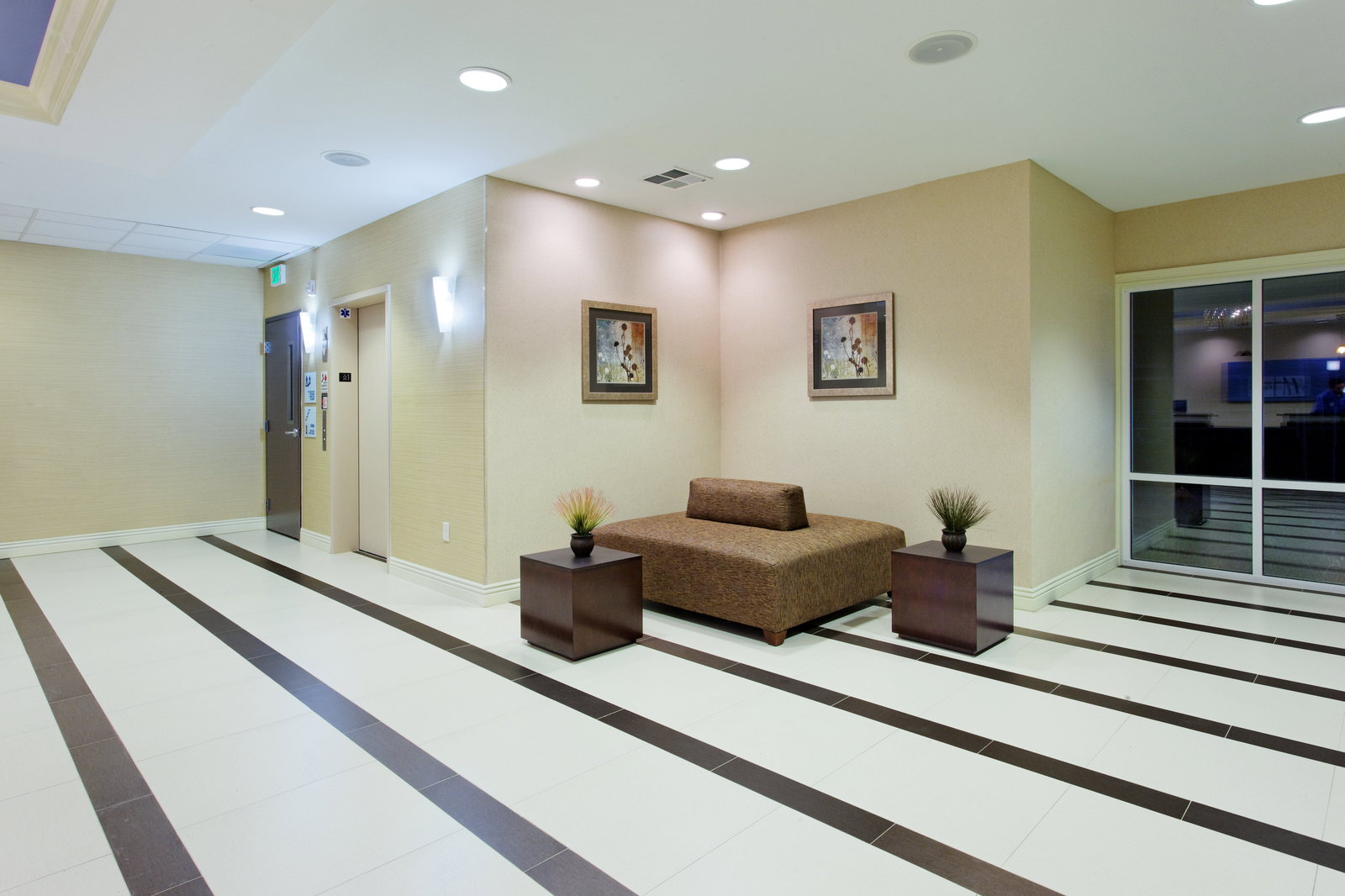 Holiday Inn Express Benicia - thumb 2