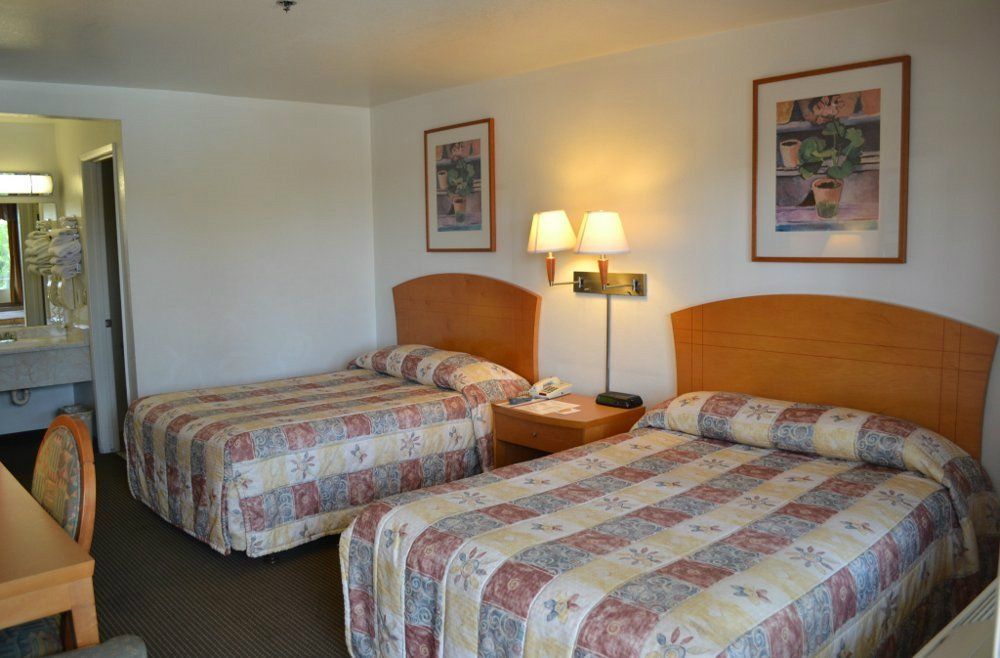 Vagabond Inn Fresno - thumb 1