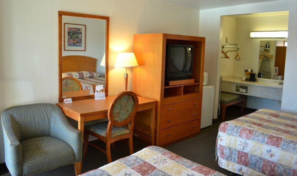 Vagabond Inn Fresno - thumb 3