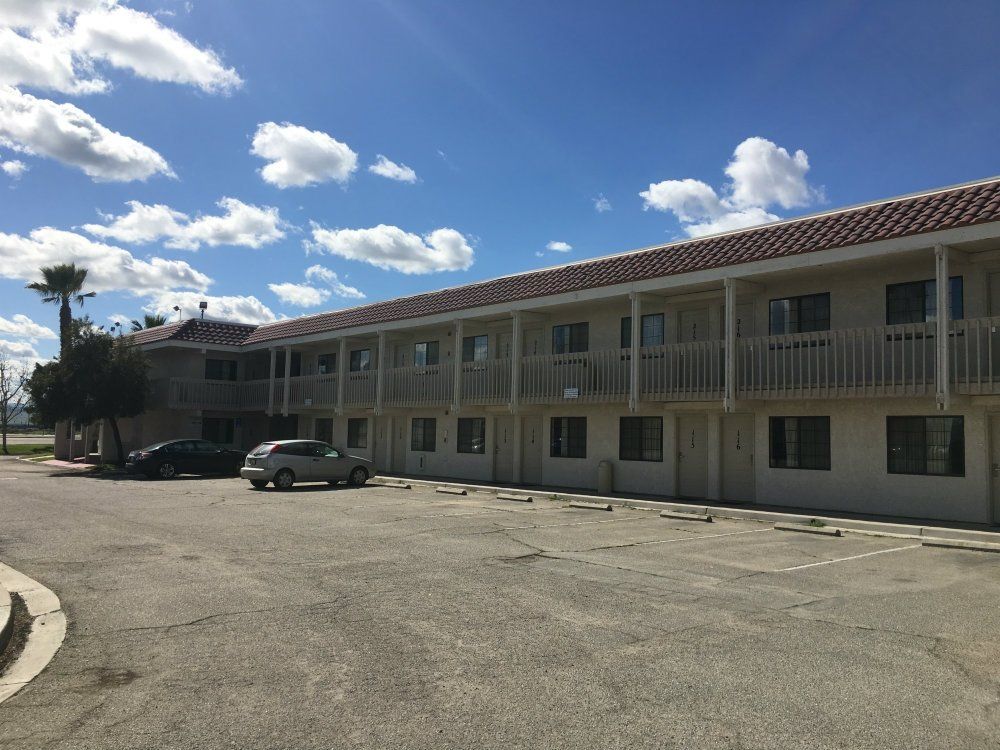 Vagabond Inn Buttonwillow North I-5 - thumb 1