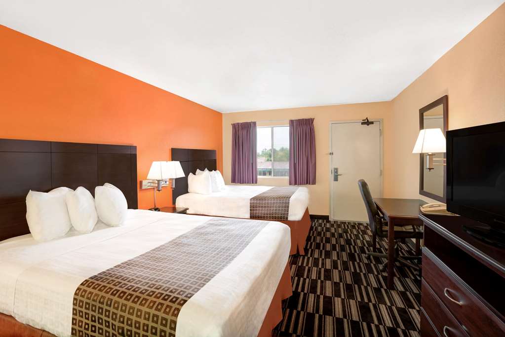 Howard Johnson Express Inn Modesto Ceres - thumb 9