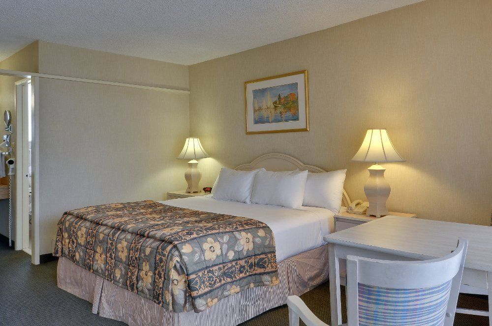 Vagabond Inn Ventura - thumb 4