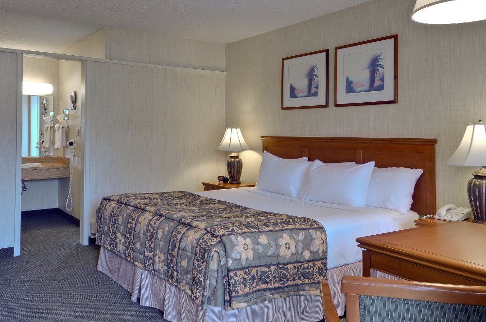 Vagabond Inn Ventura - thumb 5