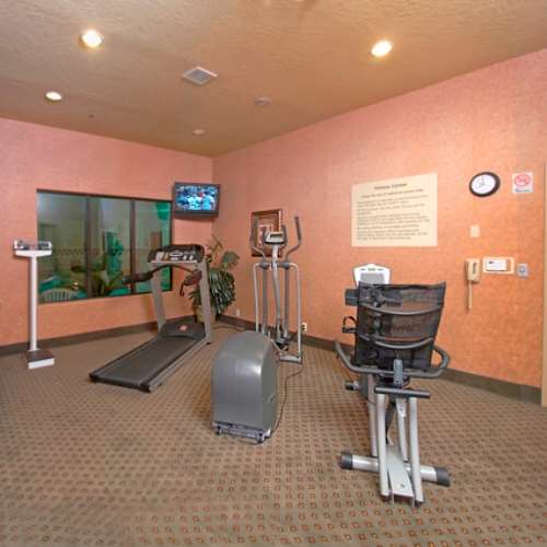 Hampton Inn & Suites Farmington - thumb 16