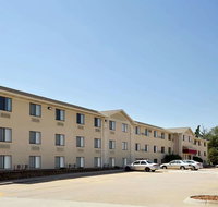 Super 8 by Wyndham Lincoln North - Accommodation Alabama