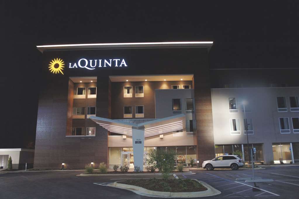 La Quinta Inn & Suites Tuscaloosa - thumb 1