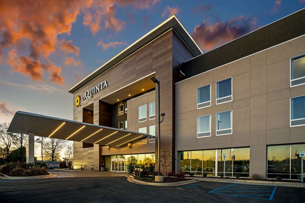 La Quinta Inn & Suites Tuscaloosa - thumb 2