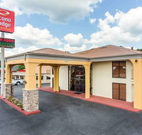 Econo Lodge Inn  Suites - Accommodation Alabama