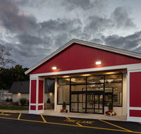 Ramada by Wyndham Windsor Locks - Accommodation Alabama